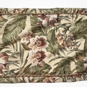 Croscill Anguilla King‎ Pillow Shams Floral Lilly Embroidered Zippered Roped